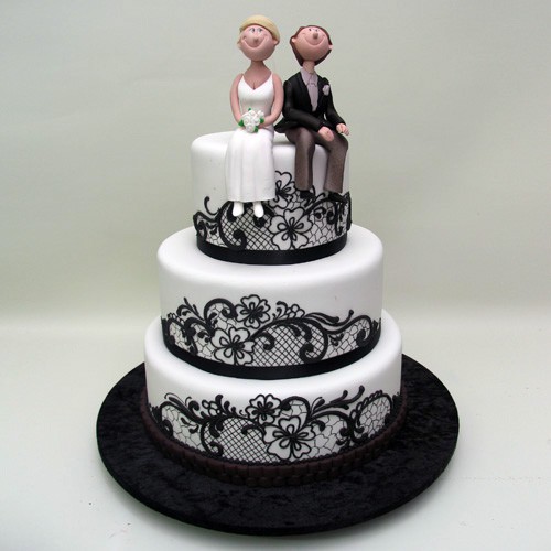 Black Lace Piping Wedding Cake Couple Wedding Cakes